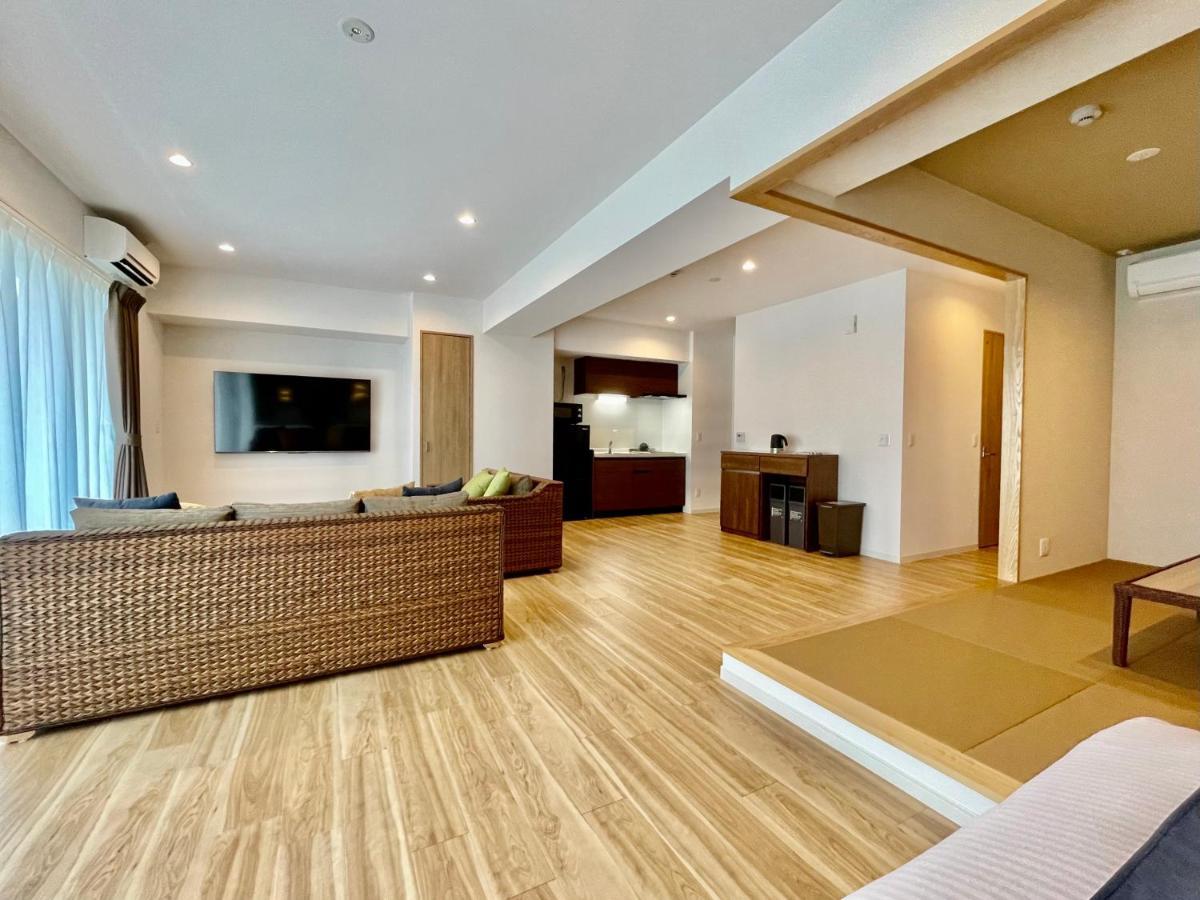 Coral Palace Onna By Sunset Avenue מראה חיצוני תמונה